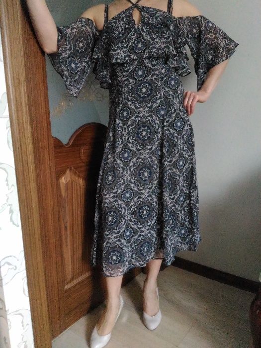 модное 2024 новое платье River island сарафан нарядное м л размер 38