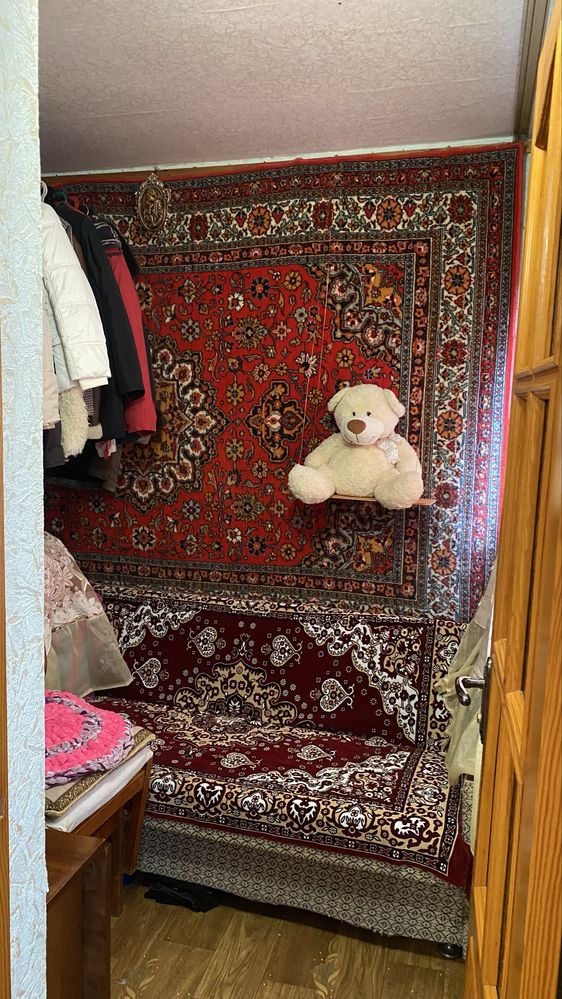 Продам 2-х комнатную квартир ул.Героев Днепра,83