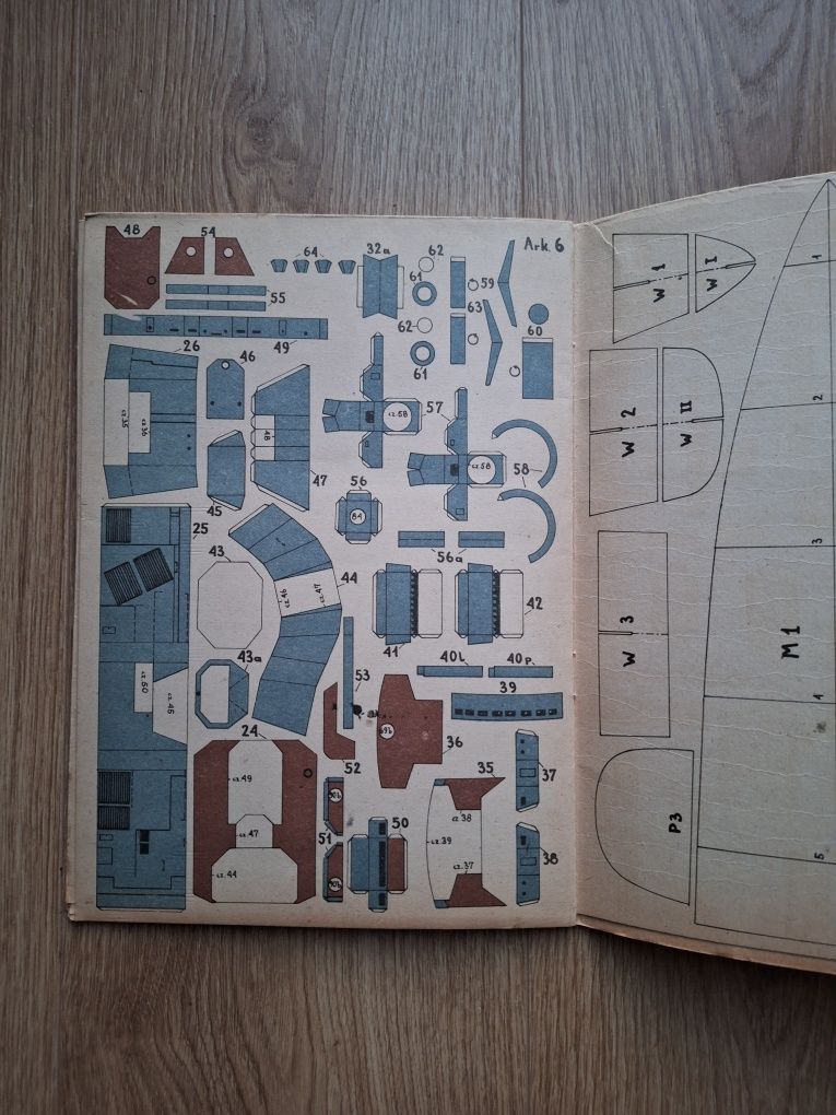 Mały Modelarz Krążownik Moskwa 3/1977