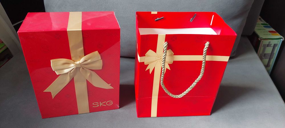 Masażer SKG G7 2nd Gen. Ultra nowy, fabrycznie zapakowany, kolor złoty