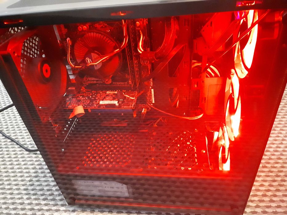 Komputer stacjonarny gratis monitor philips 19 cali led