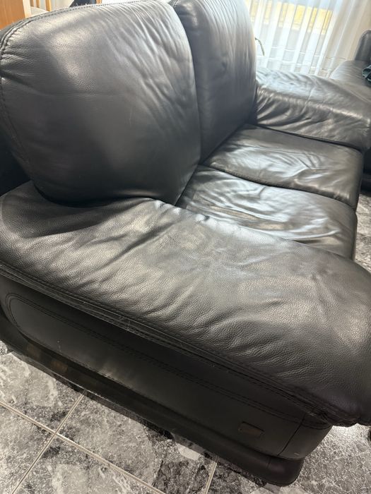 2 Sofás de Pele preta