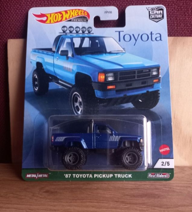 87 toyota pickup truck hot wheels rodas de borracha
