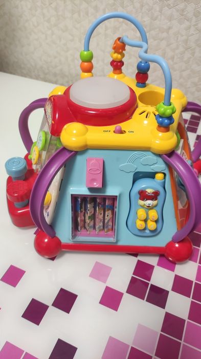 Бізікуб/мультибокс, розвиваючі іграшки