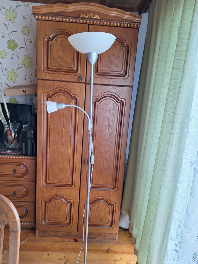 Sprzedam lampe stojącą