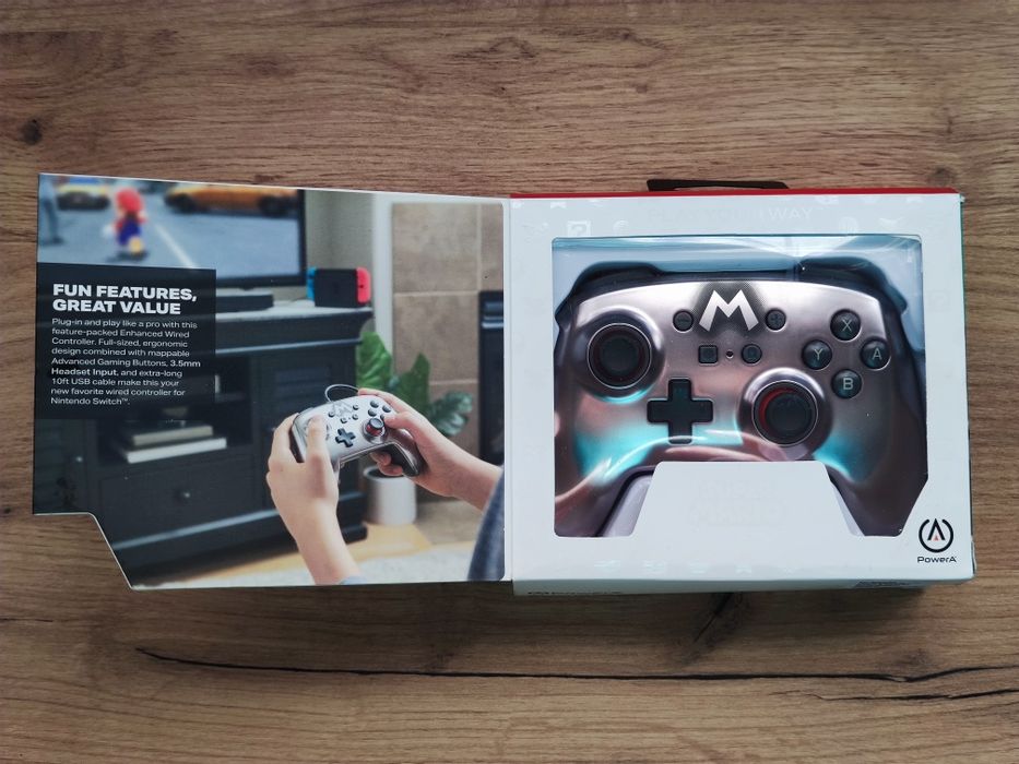 Przewodowy pad kontroler Super Mario Silver PowerA Nintendo Switch PC