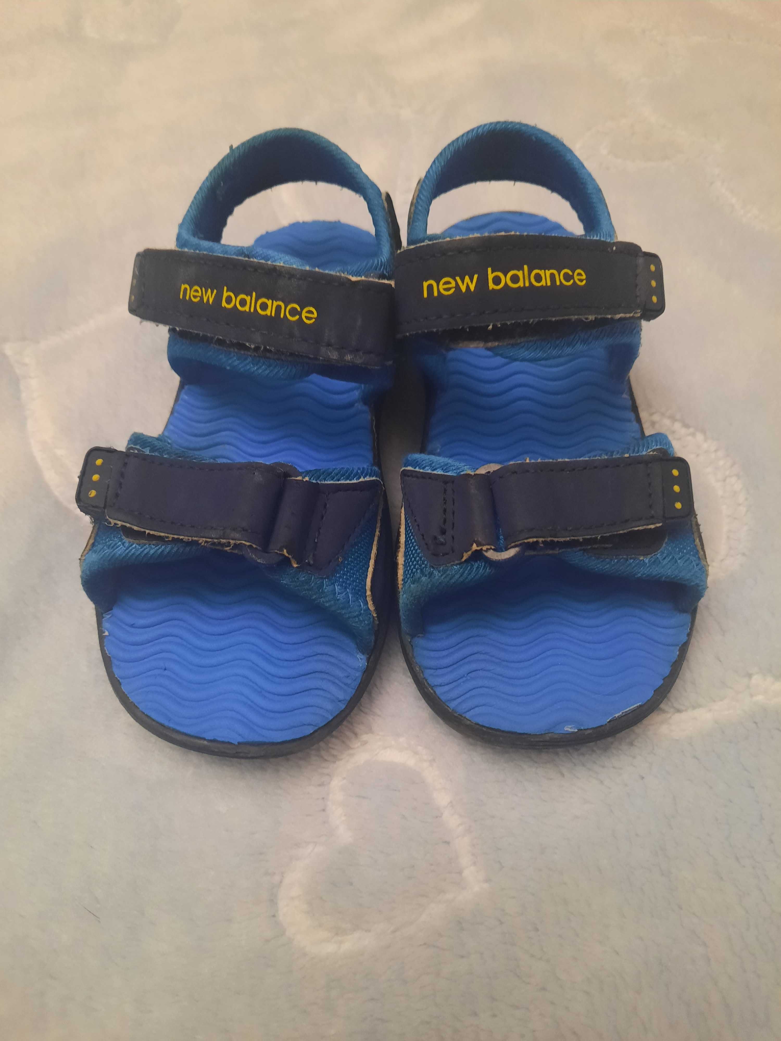 Sandaly New Balance dla chlopca rozmiar 27