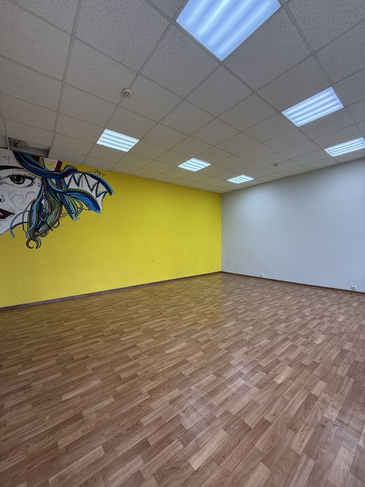 Оренда подвійного офісу, центральна частина міста. Без комісіі.
