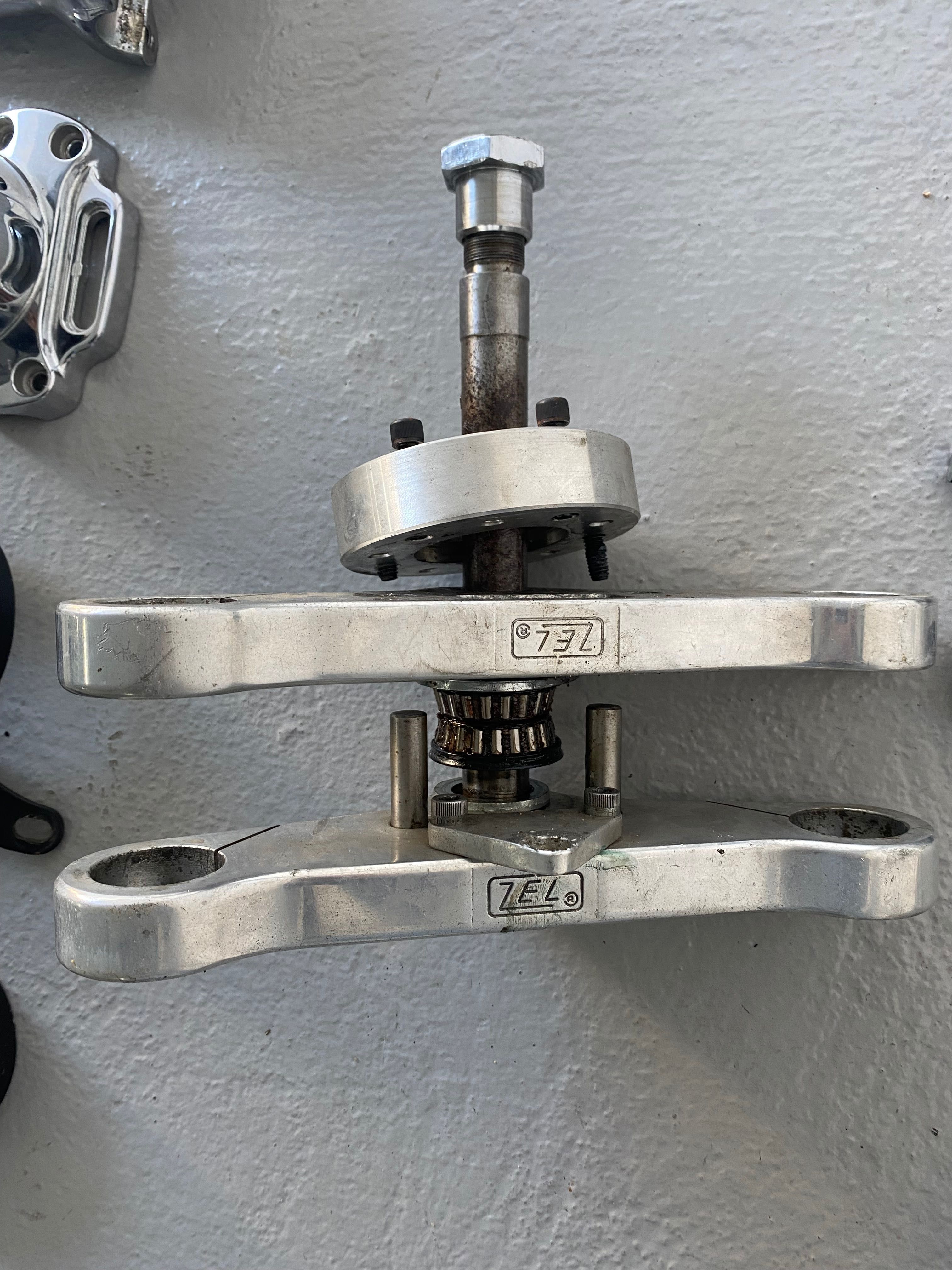 Harley Davidson Dyna Sportster T’s Peseiras avançadas centrais Risers