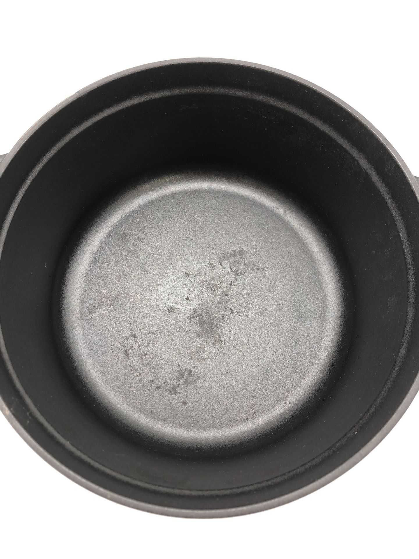 STAUB Czarny Żeliwny Garnek 22cm, 2,6L, Na Indukcję, Do Pieca, Francja