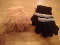 Sprzedam 2 pary dziecięcych rękawiczek zimowych za 10 zł