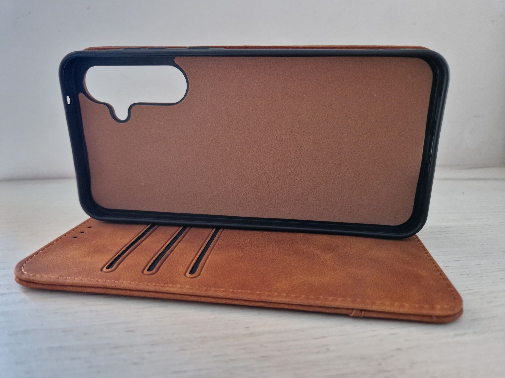 Kabura Wonder Prime do Samsung Galaxy A55 5G brązowa