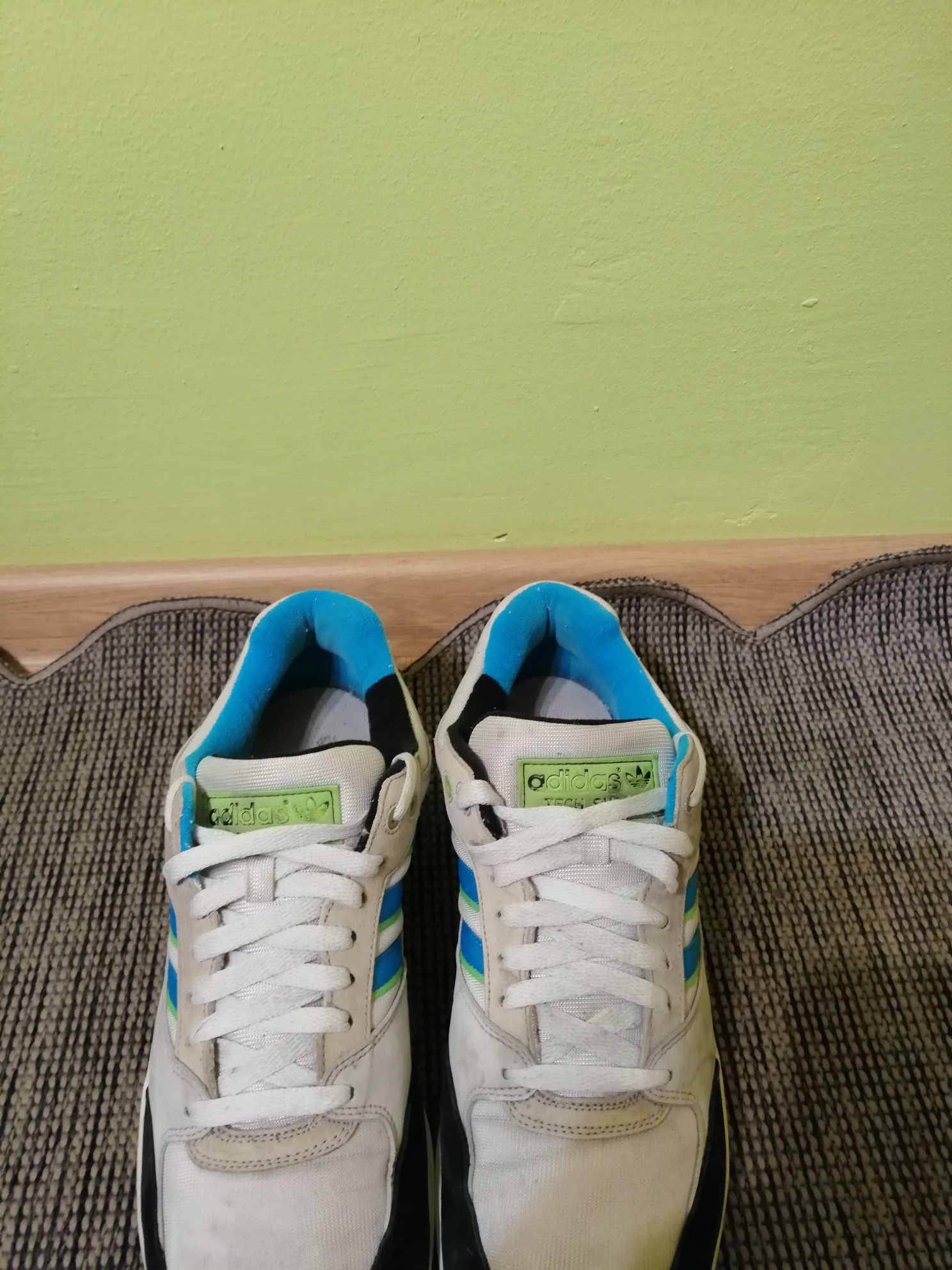 Кроссовки Adidas Tech super