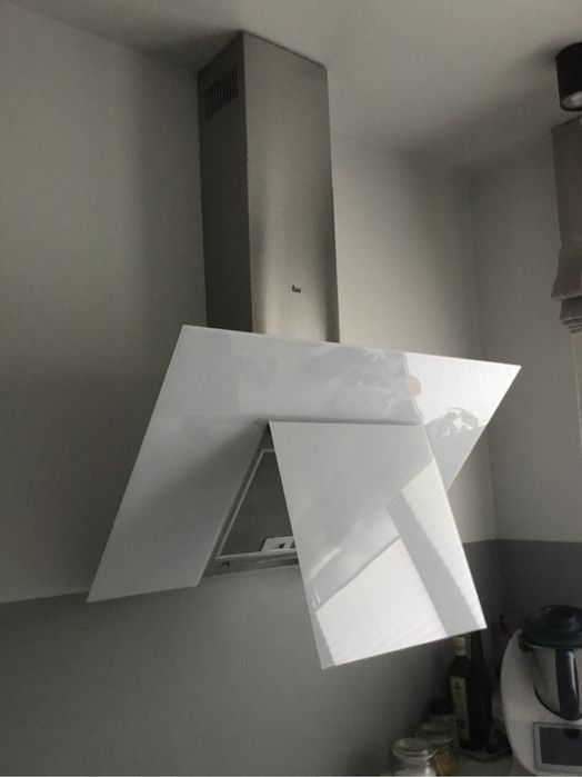 Okap szklany biały Teka