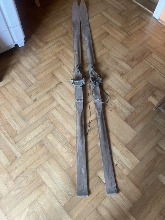 Sprzedam stare zabytkowe narty
