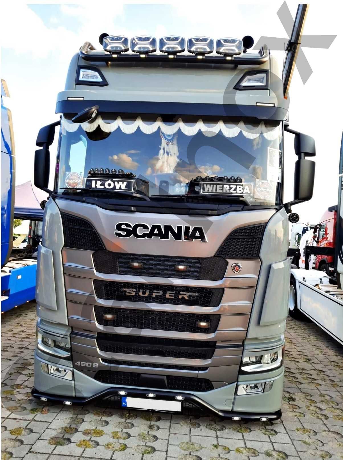 Orurowanie pod zderzak ze stali nierdzewnej malowane proszkowo Scania