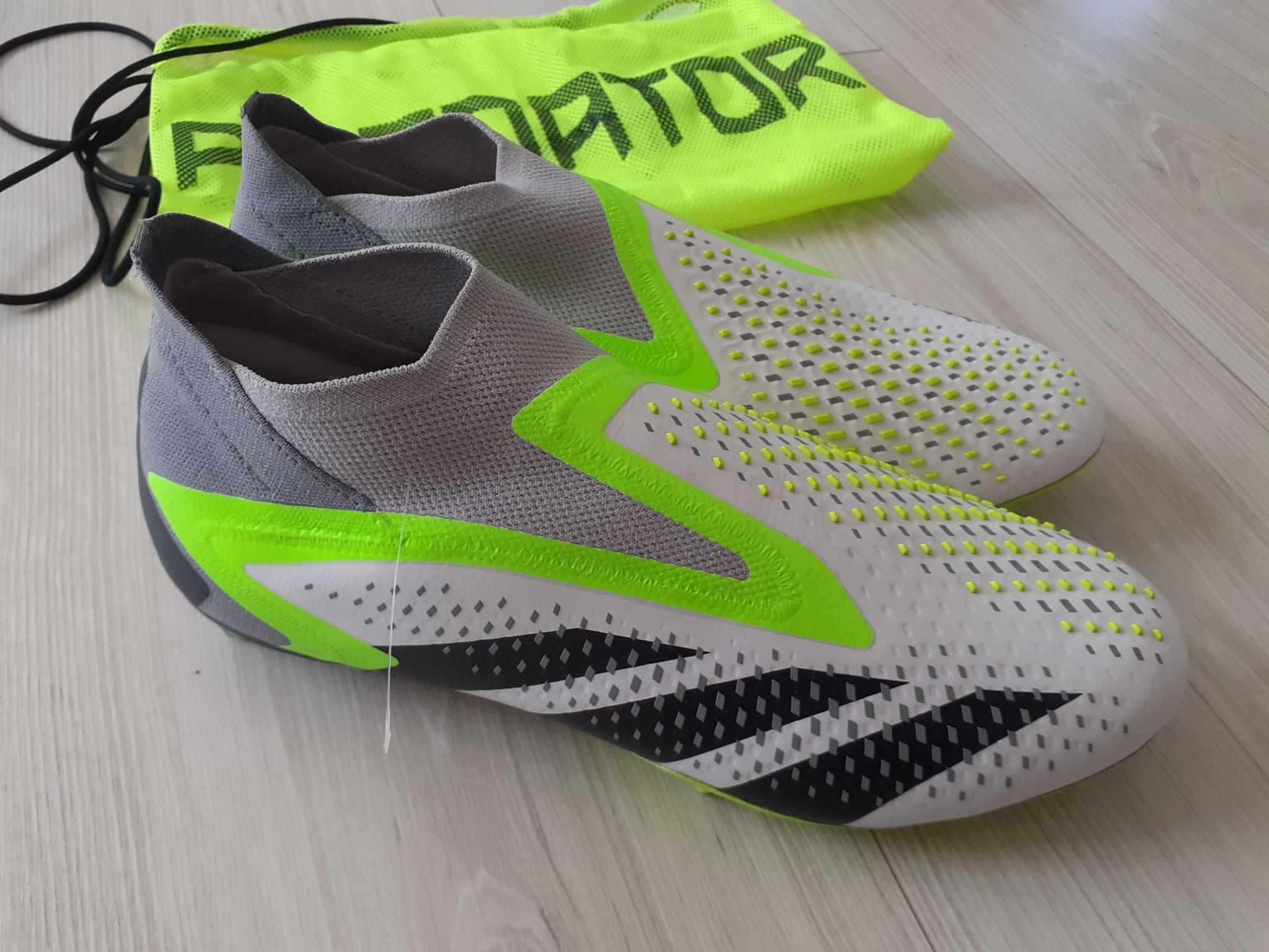 Profesjonalne korki Adidas Predator Accuracy+ FG, GZ2604 r. 45 1/3