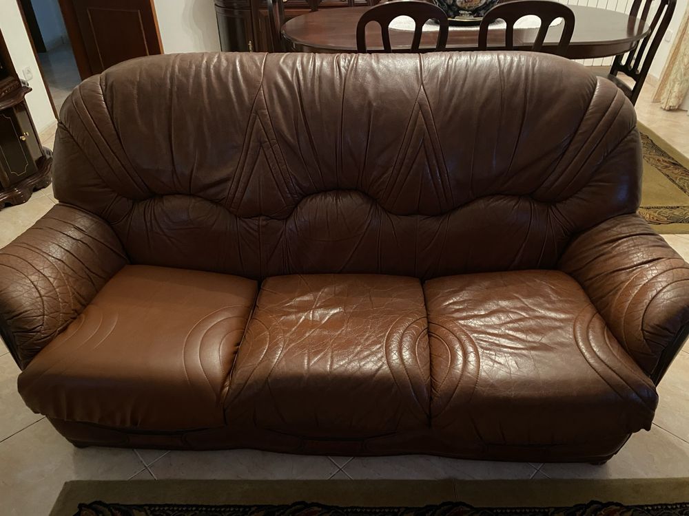 1 Sofá grande e 2 poltronas excelente estado