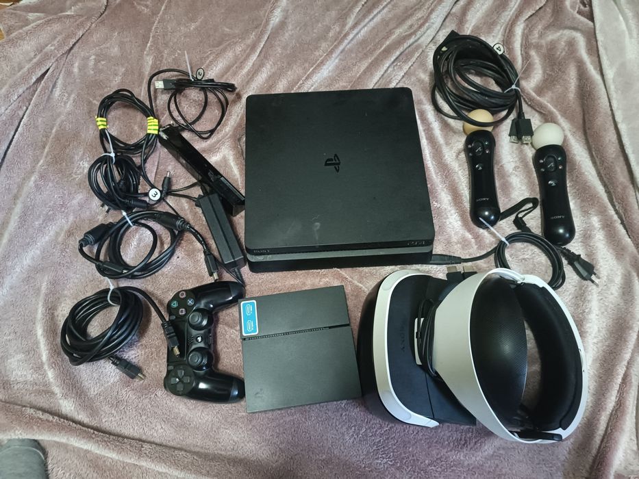 Konsola PS4 plus okulary vr