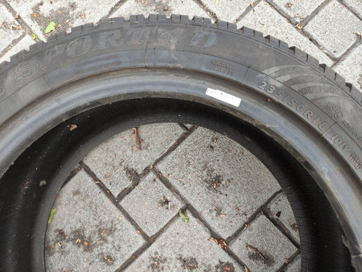 235 50 r18 dunlop sport 4d