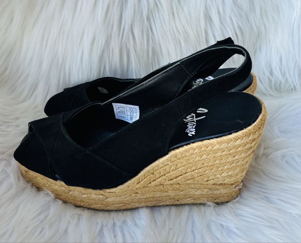 Espadryle na koturnie 35