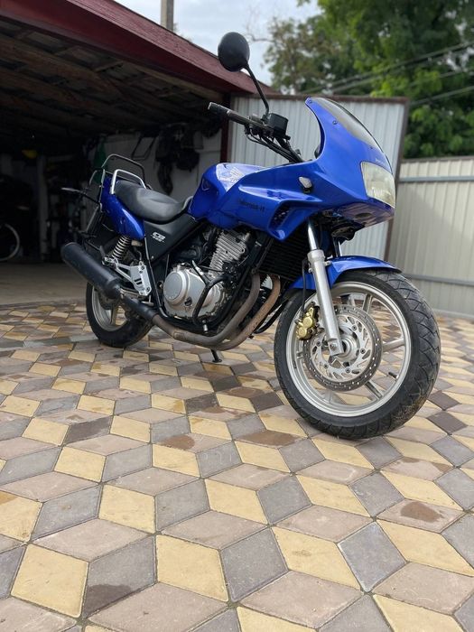 Продам Хонда СВ500s