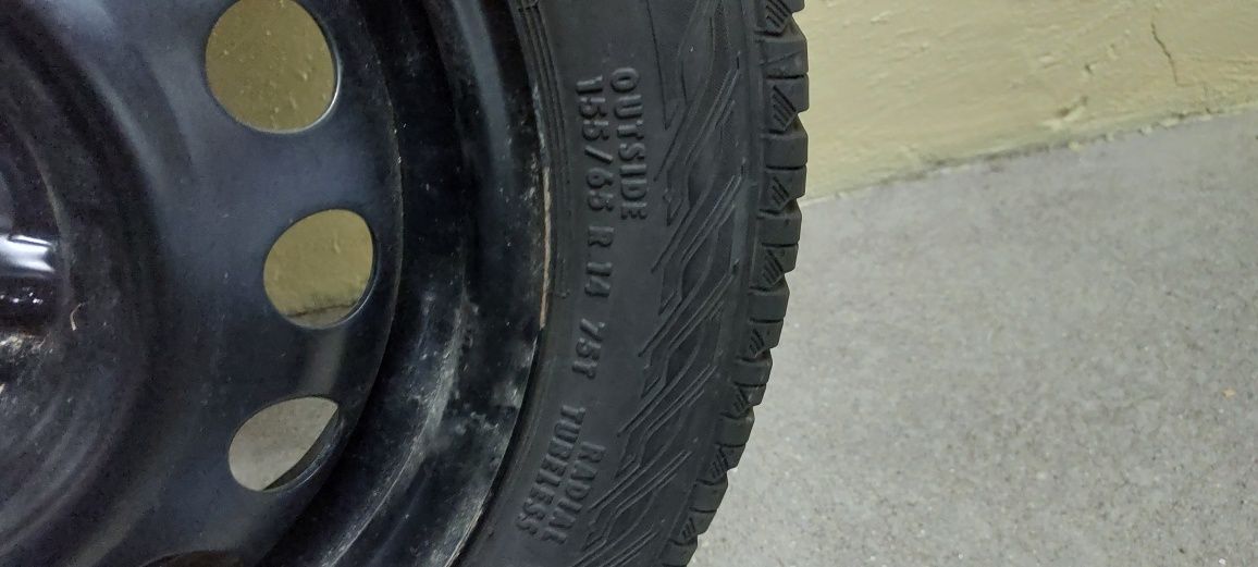 Pneus de inverno com jante Continental 155/65 R14 75T - Peugeot 106