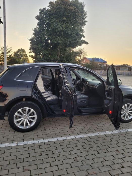 Ауді Q5 2014 року 2.0 бензин