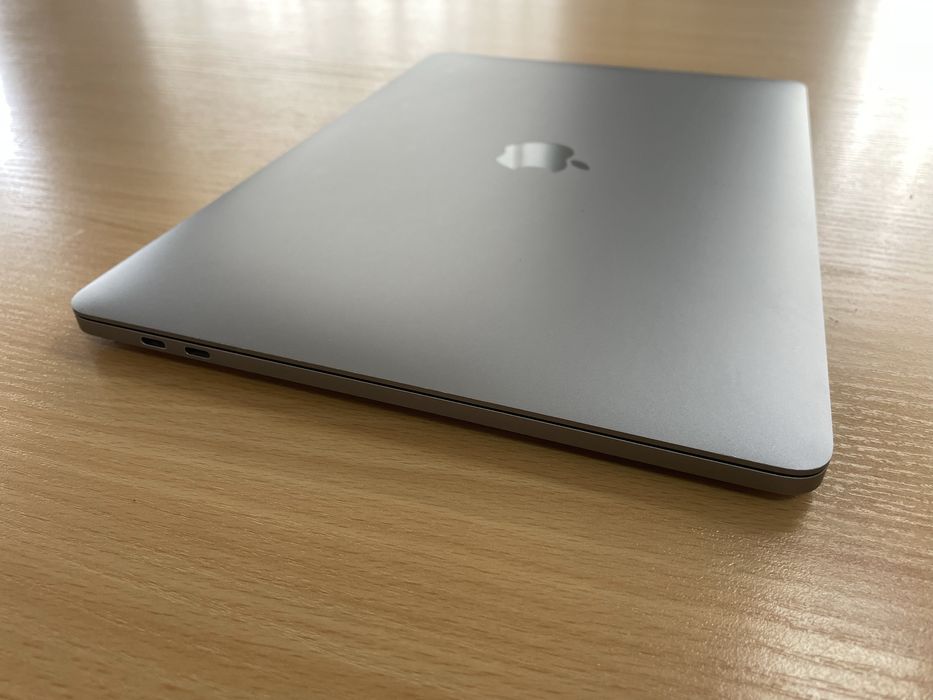 Macbook pro 13 a1389, 2019р (і7,16gb,512gb)