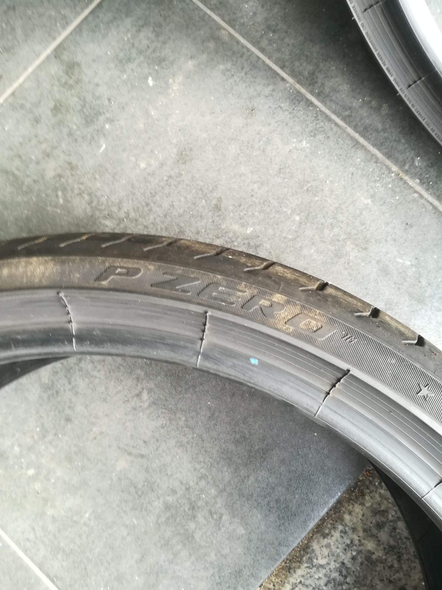 2 pneus 225 35 r19 Pirelli