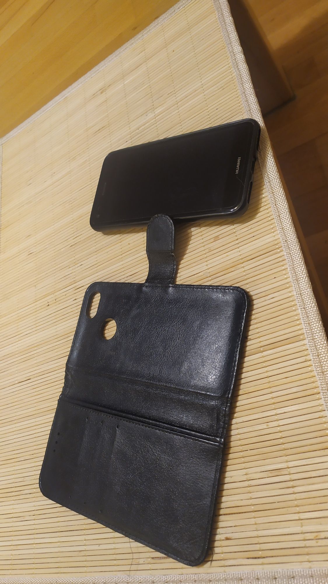 Telefon Huawei P9 lite mini czarny z etui z magnesem