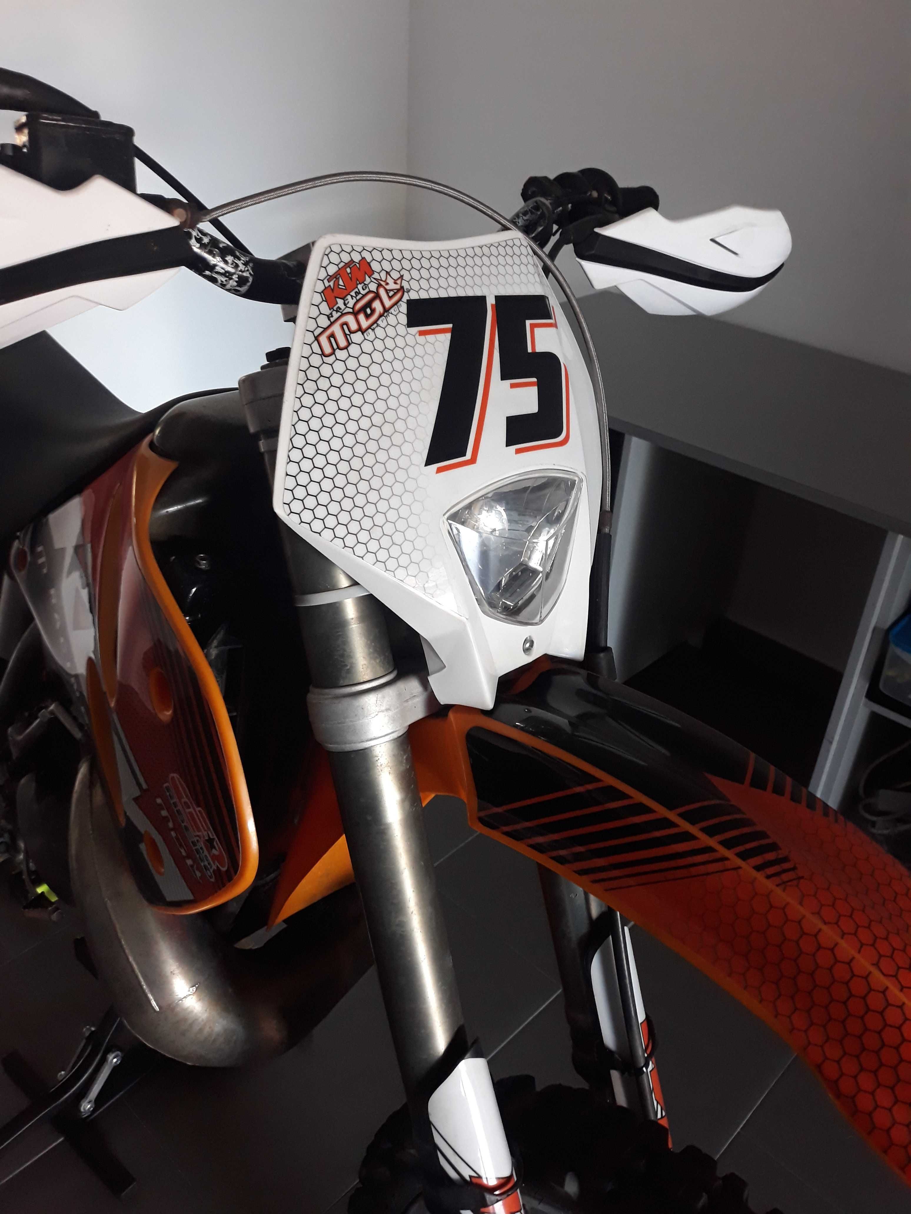 KTM 300 2T - Matriculada e com luzes - Toda restaurada