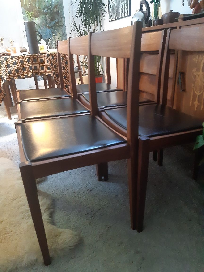 Conjunto 6 cadeiras modelo Belgica Olaio José Espinho 1960