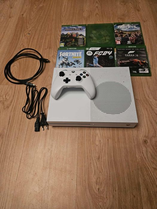 Konsola Xbox One S Zestaw 1 pad+6 gier Minecraft,Fortnite,Forza 5 FC24