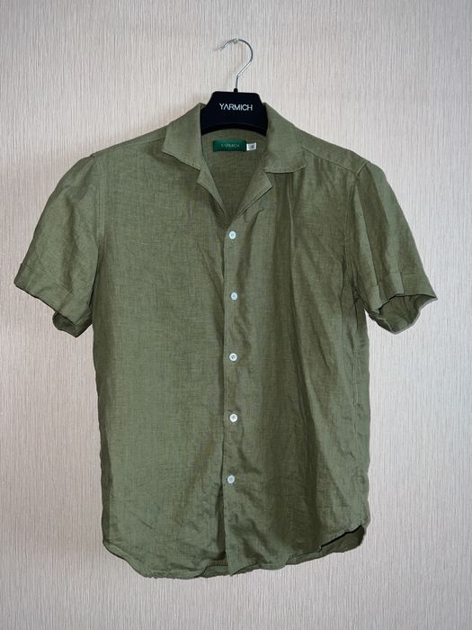 Рубашка льняная мужская зелёная с коротким рукавом Yarmich (размер S)