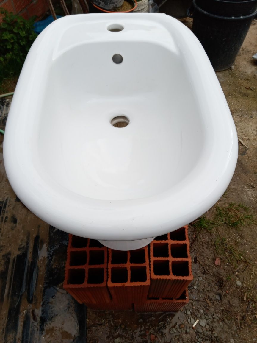 Vendo louça WC em bom estado