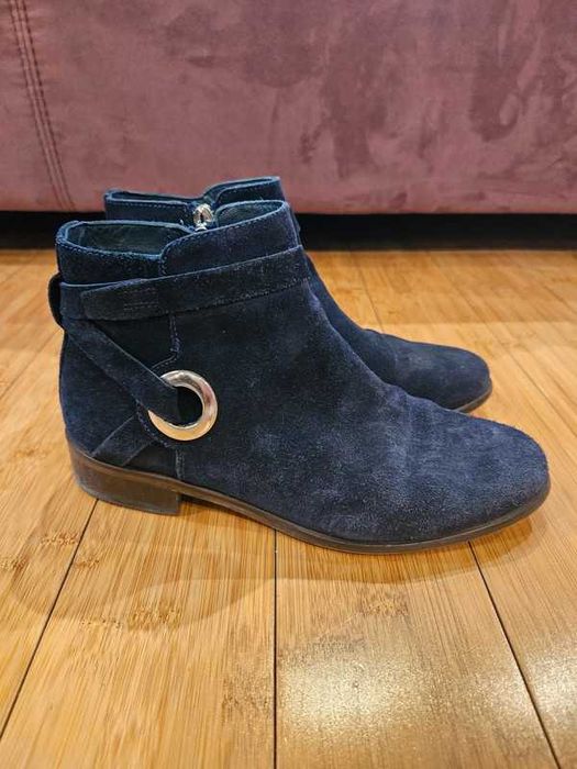 Botki Tommy Hilfiger granatowe, zamszowe, rozmiar 38