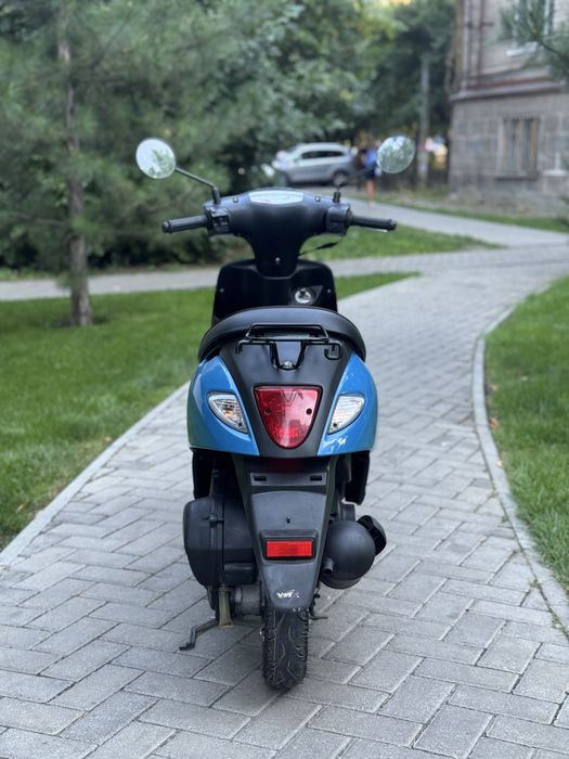 Скутер,мопед Suzuki Lets 6 Інжектор Контейнер