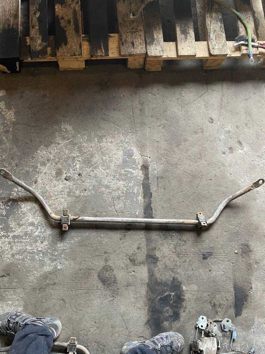 Стабилизатор передний Ford Transit 2.0 TD 2000-2006 год