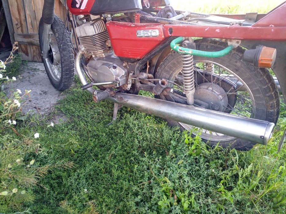 В зборі колесо на 18 ява 634-638 двигуни бак сідіння труби вилка руль