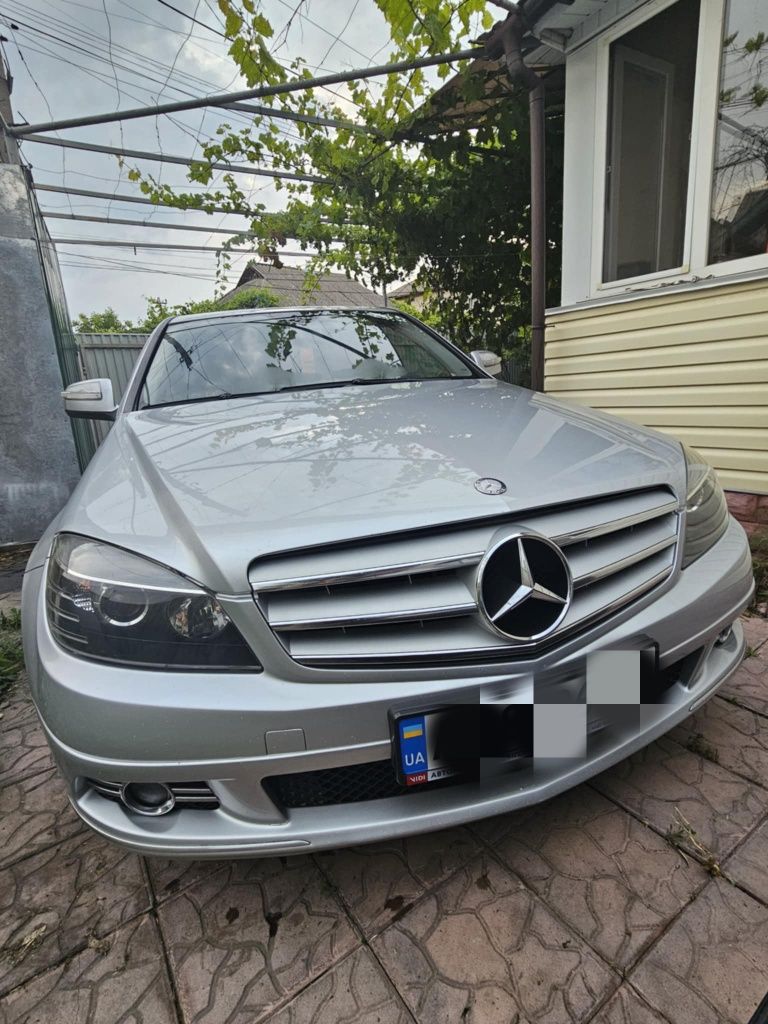 Авто Mercedes Benz C180 компресор