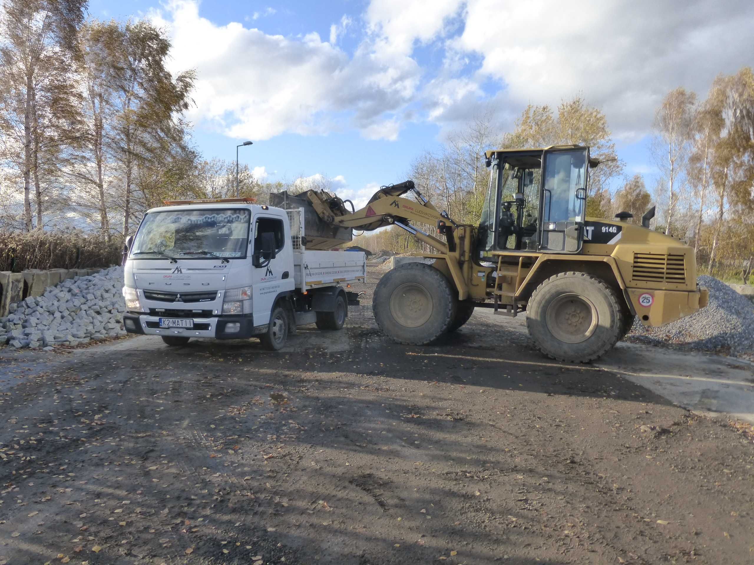 Beton półsuchy B15 B20 B25 betoniarnia transport wywrotka żwir piasek