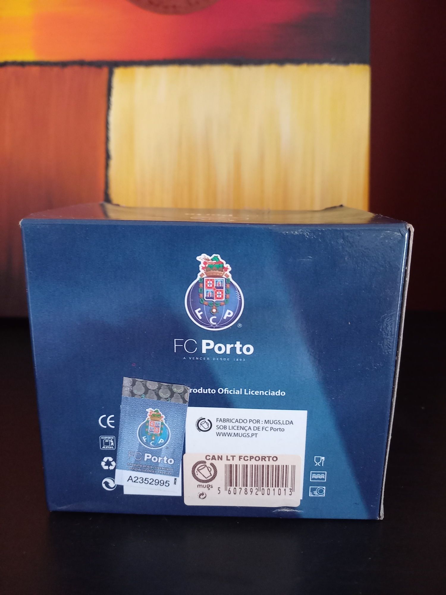 Caneca oficial F.C.Porto nova em caixa