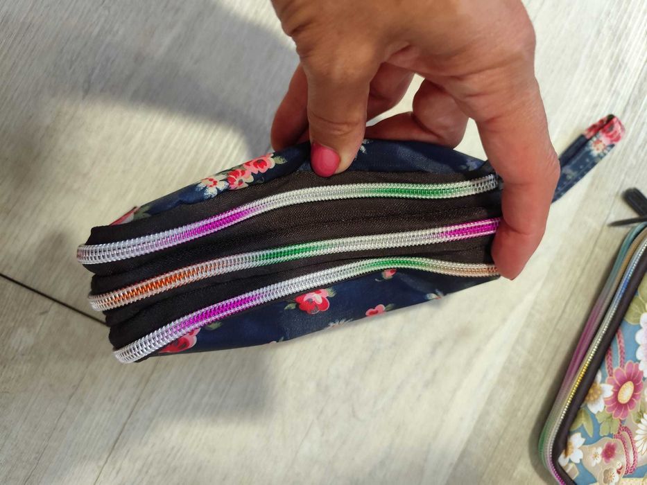 Estojos grandes novos