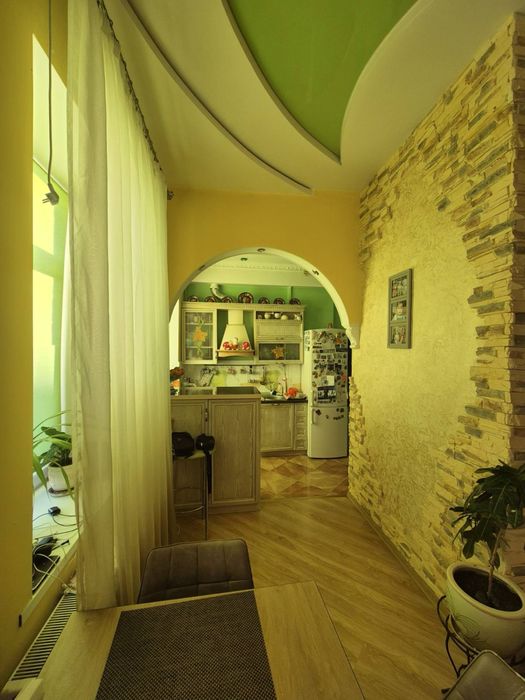 Продаж 2 -х кімнатної квартири в районі Медколеджу!