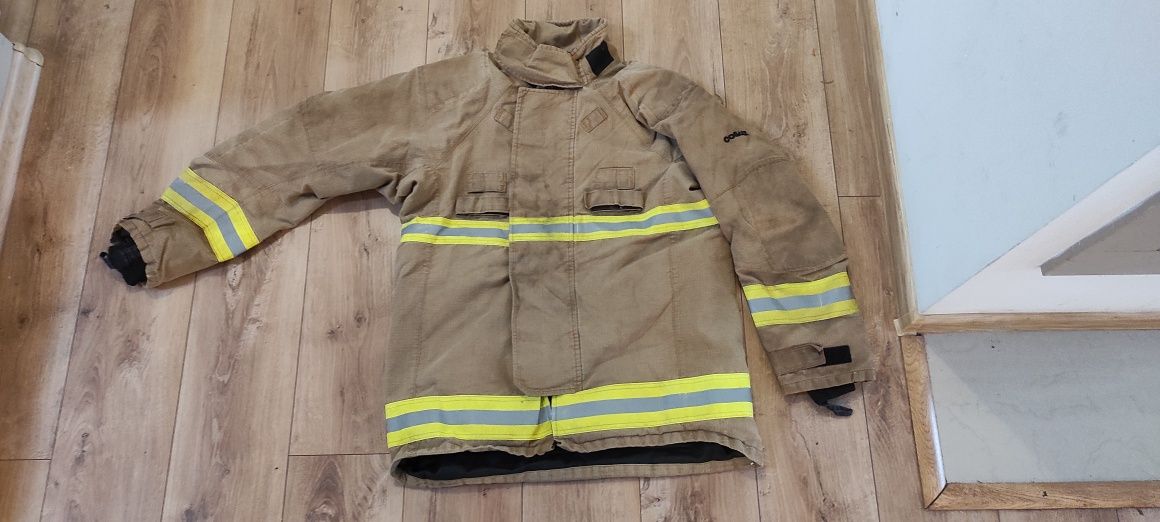 Ubranie strażackie piaskowe Cosalt/Ballyclare (OSP,PSP,kask,nomex,hełm