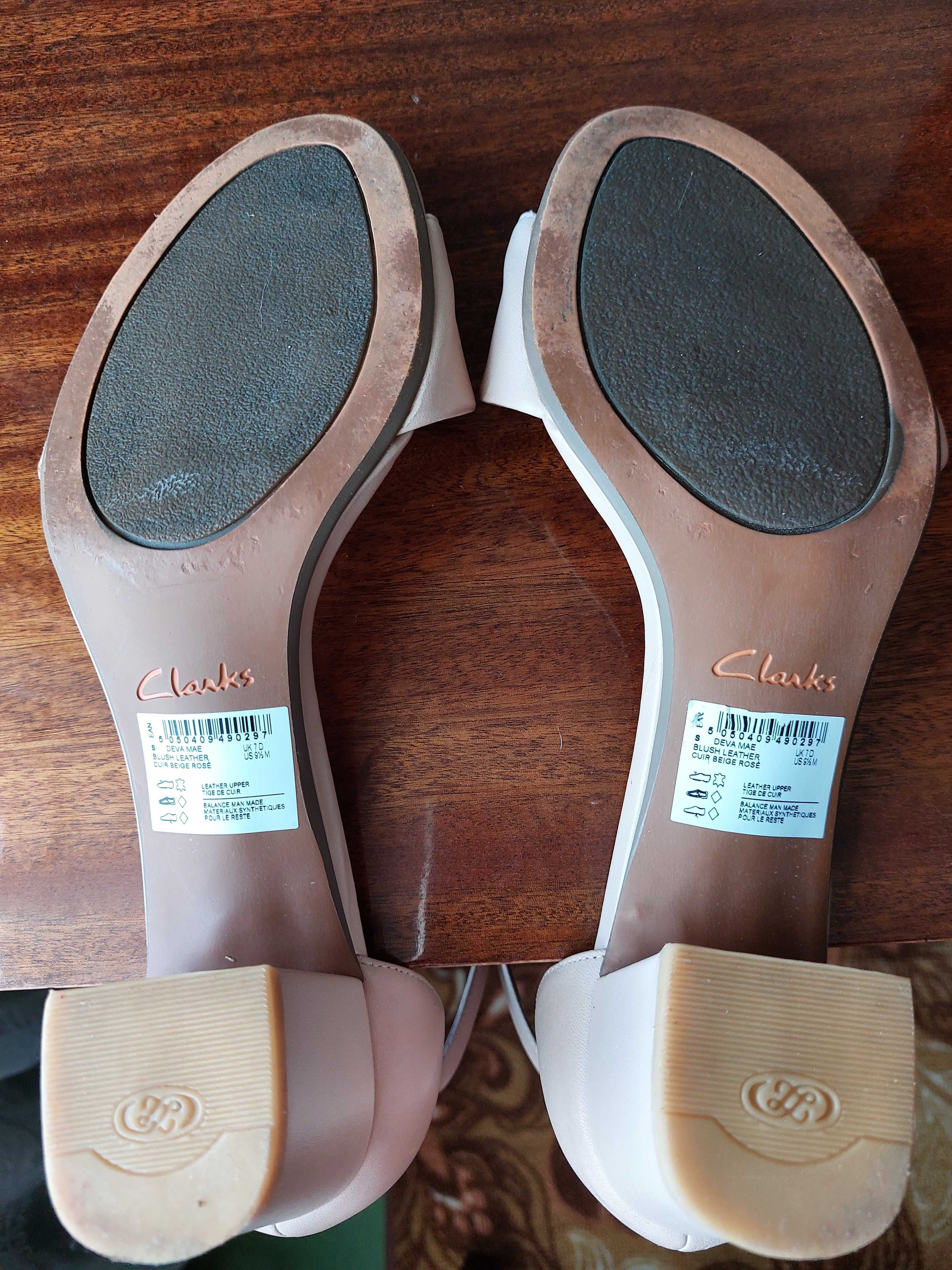 Босоножки Clarks Deva Mae