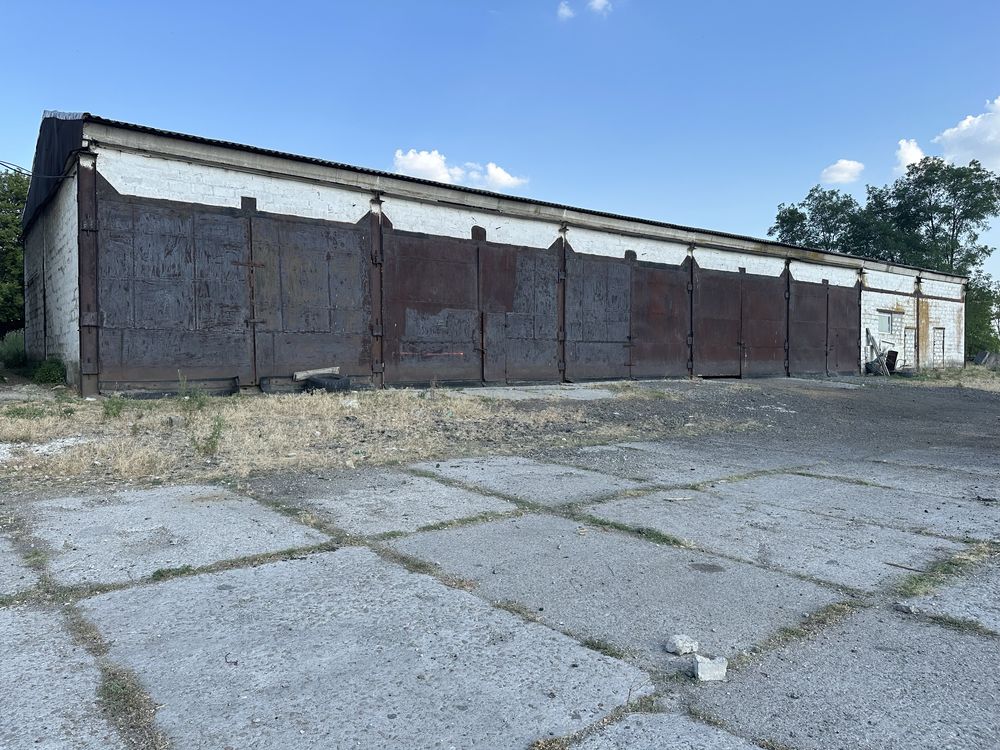 Майновий комплекс тракторної бригади