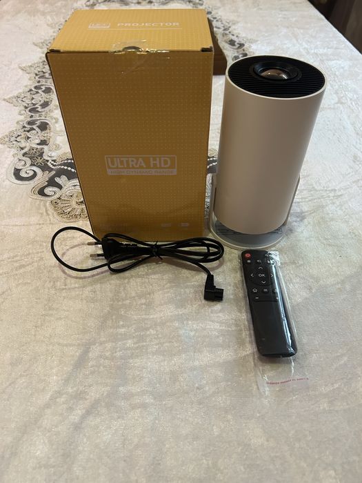 Проектор MagCubik HY300