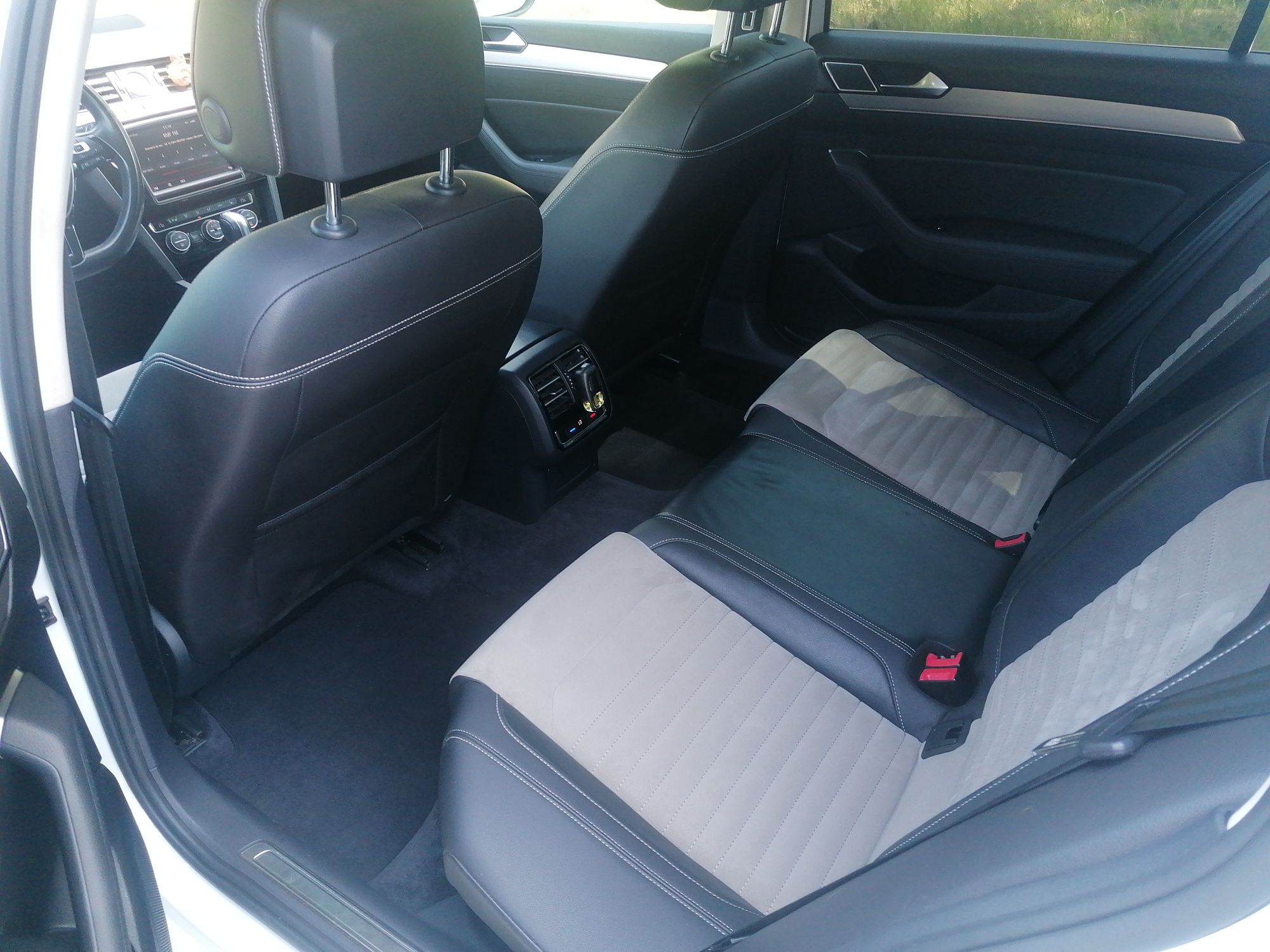 Volkswagen Passat b8 2.0 bitdi 240km,2015r,virtual, radar, 4motion